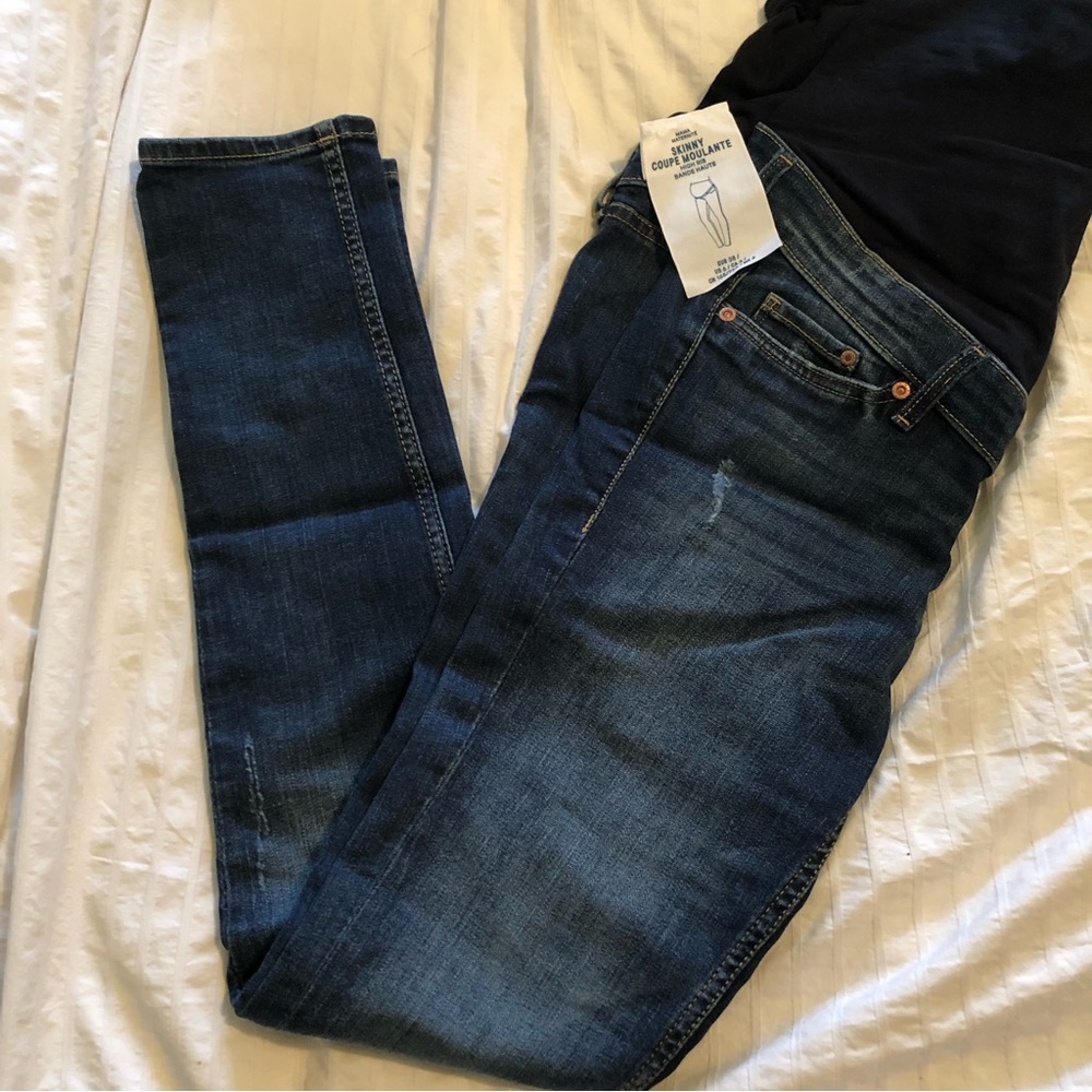 H&M mama skinny jeans size 6. NWOT.